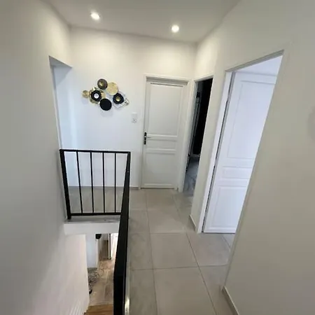 Villa Luxueuse Neuve Avec Jardin