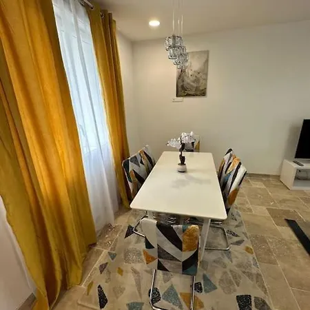 Villa Luxueuse Neuve Avec Jardin