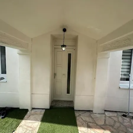 Luxueuse Neuve Avec Jardin Villa